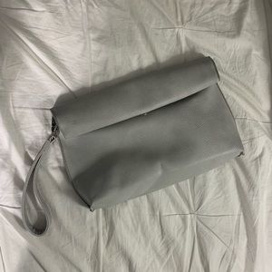 Grey clutch / crossbody